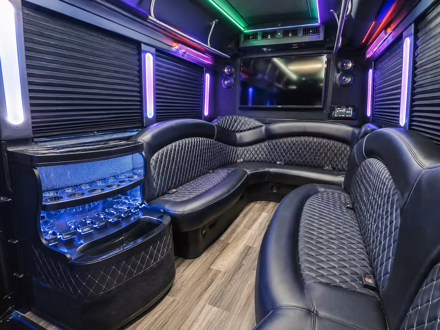 party buses and minibuses for prom night pre parties and after parties in philadelphia